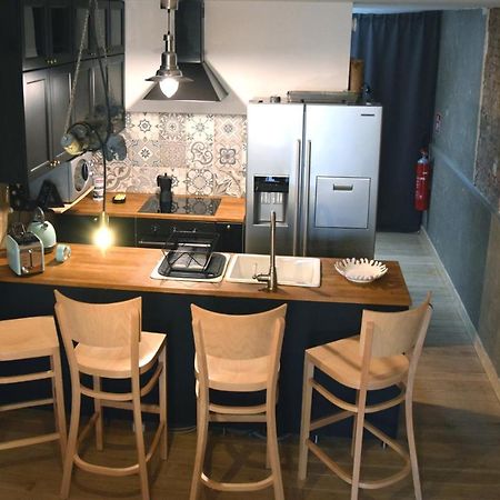 Le Patio Belle Maison En Plein Centre Ville, Avec Grande Terrasse Au Calme 바스토뉴 외부 사진